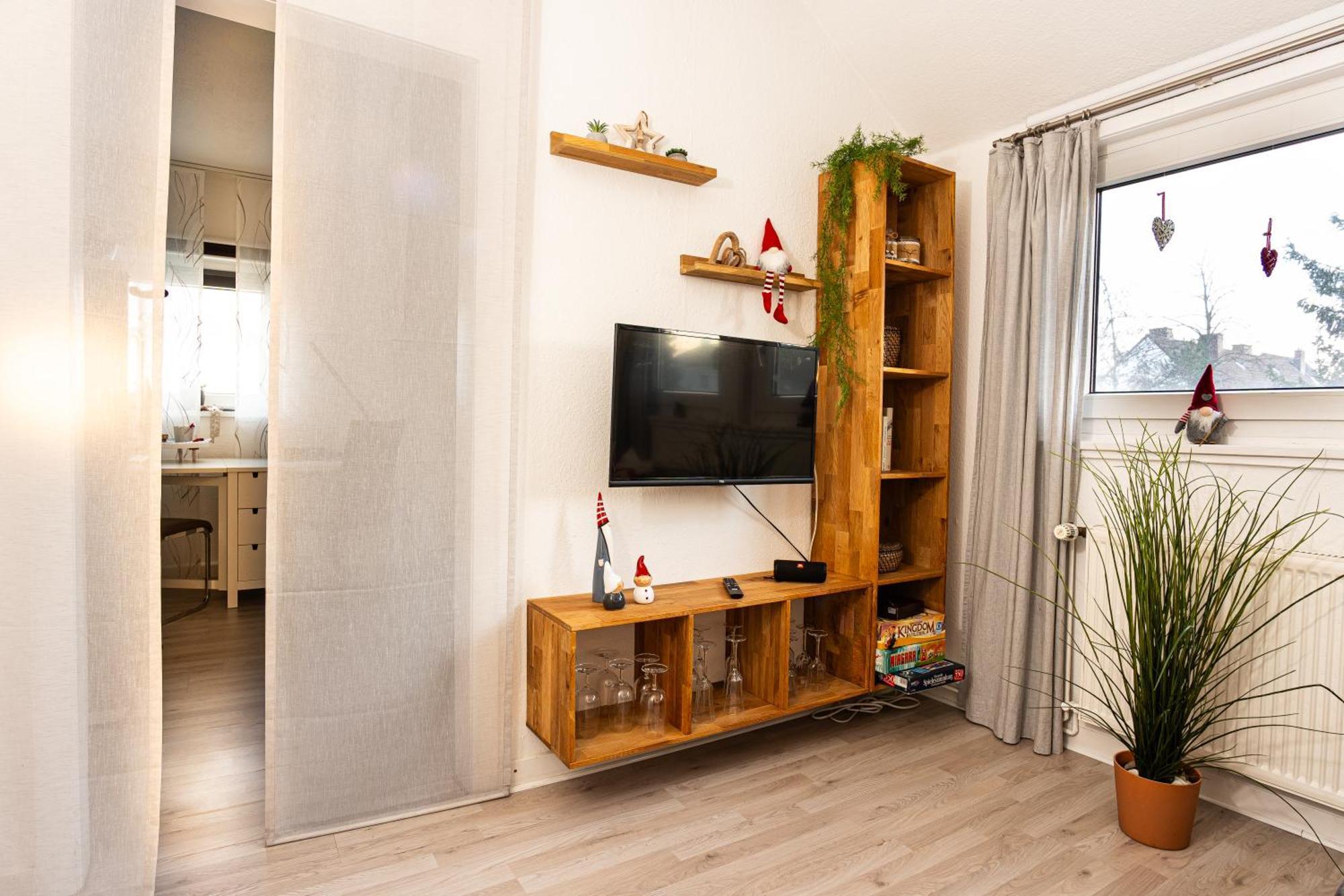 Zentrale Ruhige 3-Zimmer-Wohnung Касел Екстериор снимка