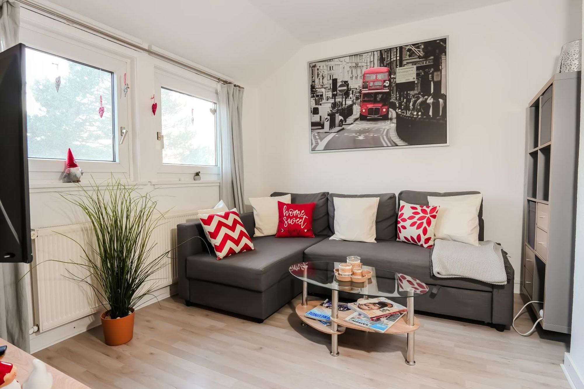 Zentrale Ruhige 3-Zimmer-Wohnung Касел Екстериор снимка